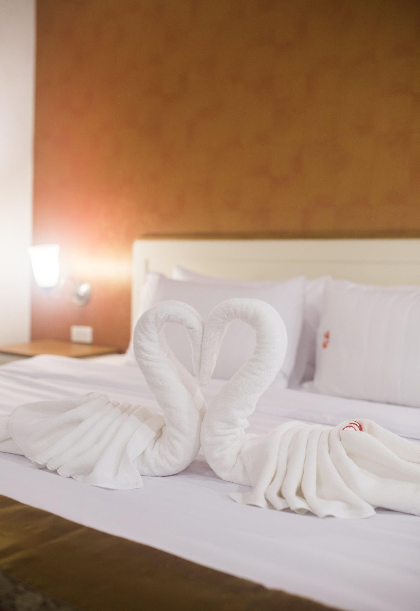 J&Y Hotel Latphrao 35 Бангкок Экстерьер фото